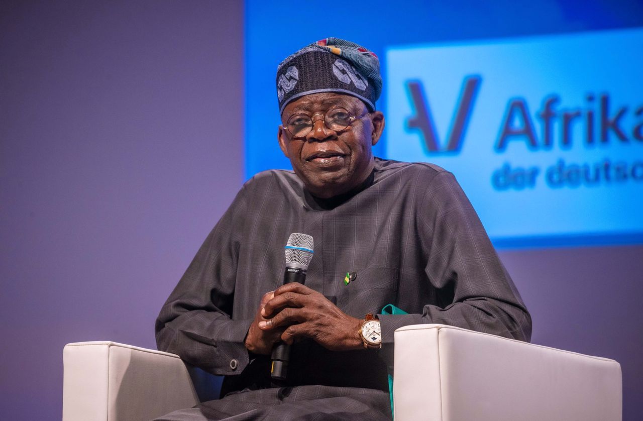 federal-govt-flags-off-privately-financed-benin-asaba-superhighway.jpg