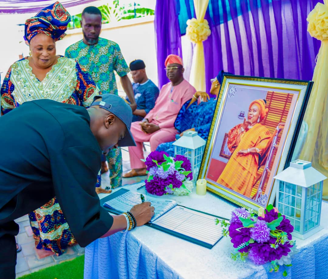 hon-segun-odunmbaku-pays-condolence-visit-to-lagos-apc-chairman-chief-cornelius-ojelabi.jpg