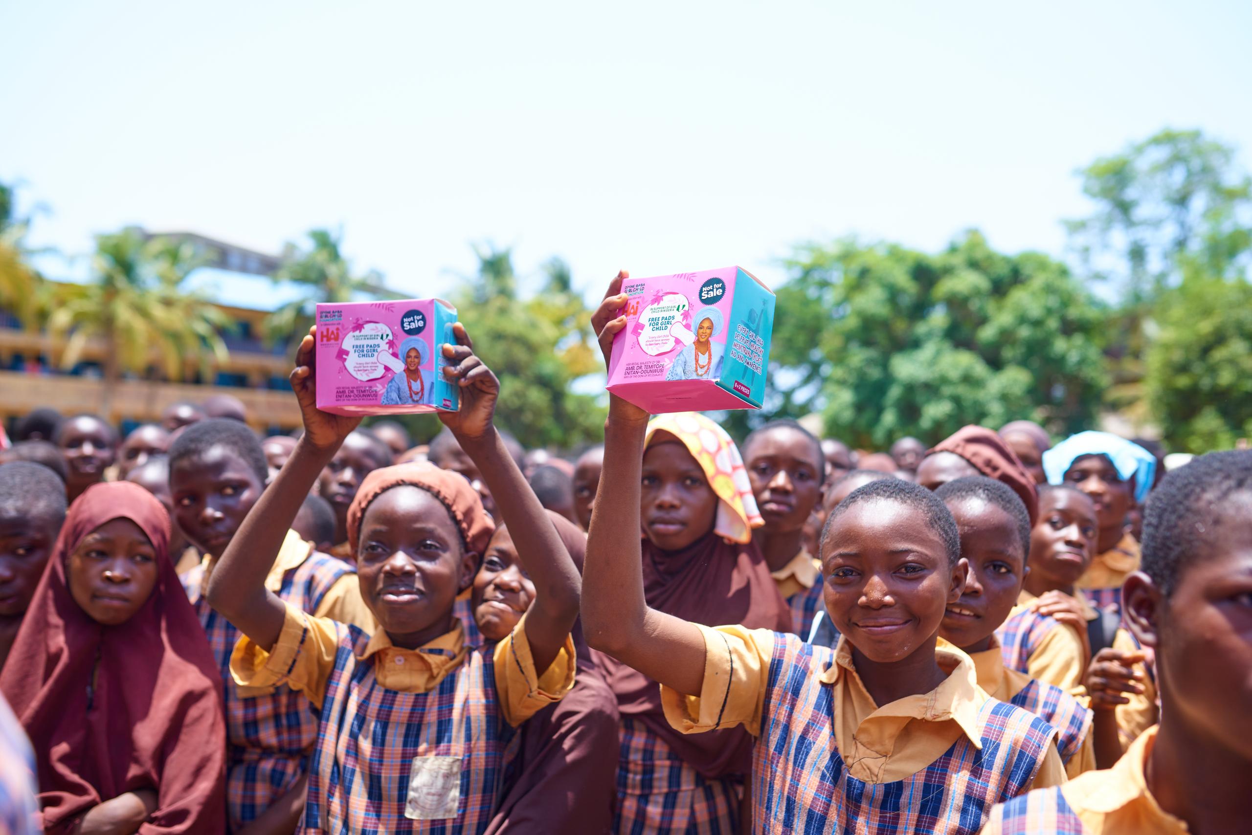 ooni-of-ifes-wife-olori-temitope-enitan-ogunwusi-celebrates-birthday-with-badagry-school-girls.jpg