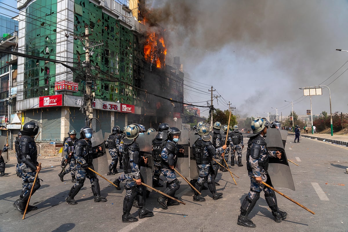 violent-clashes-erupt-in-kathmandu-during-pro-monarchy-rally-2-killed-and-several-injured-2.jpg