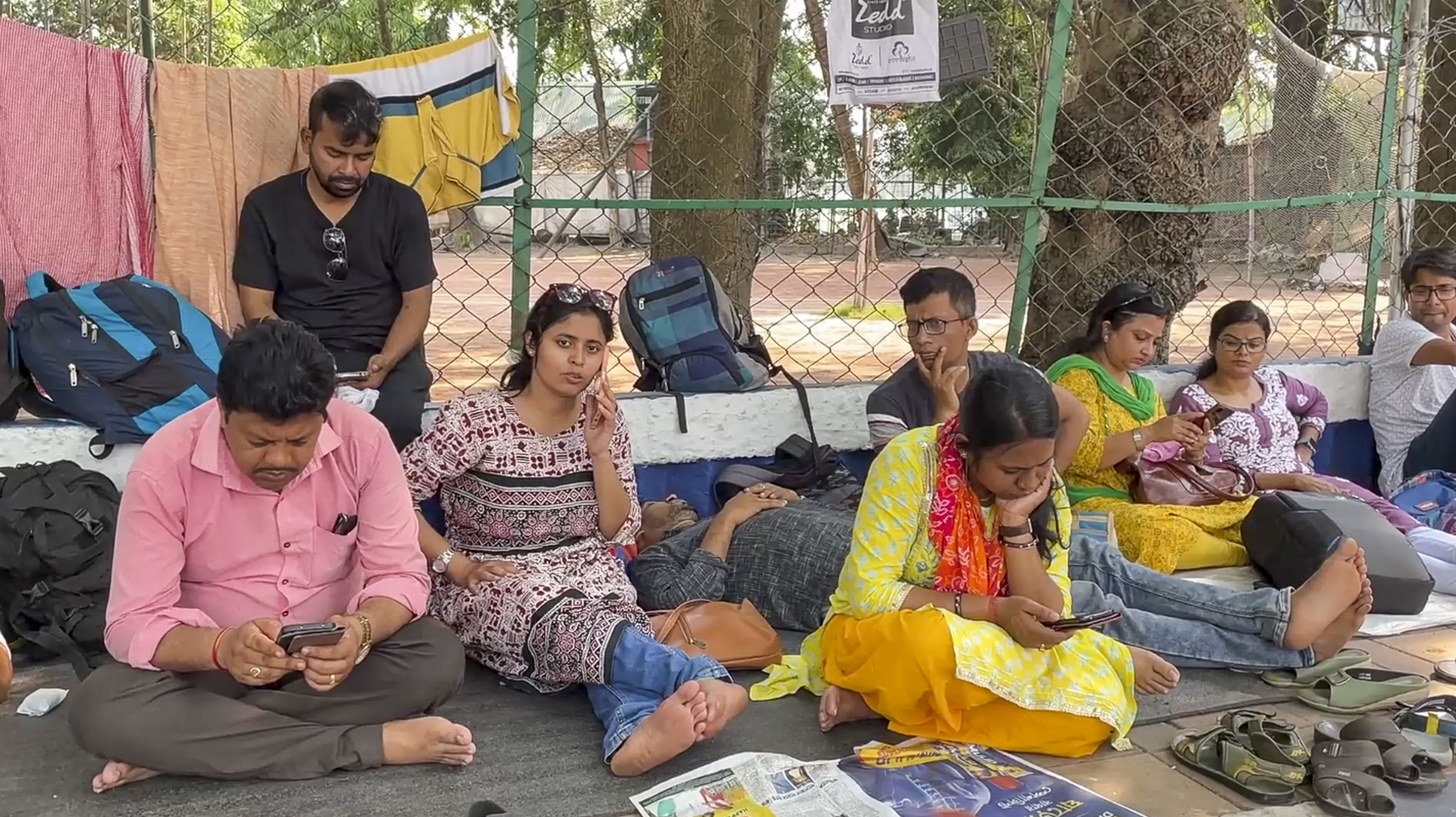 3-school-teachers-end-fast-alleging-intimidation-by-tmc-workers.jpg