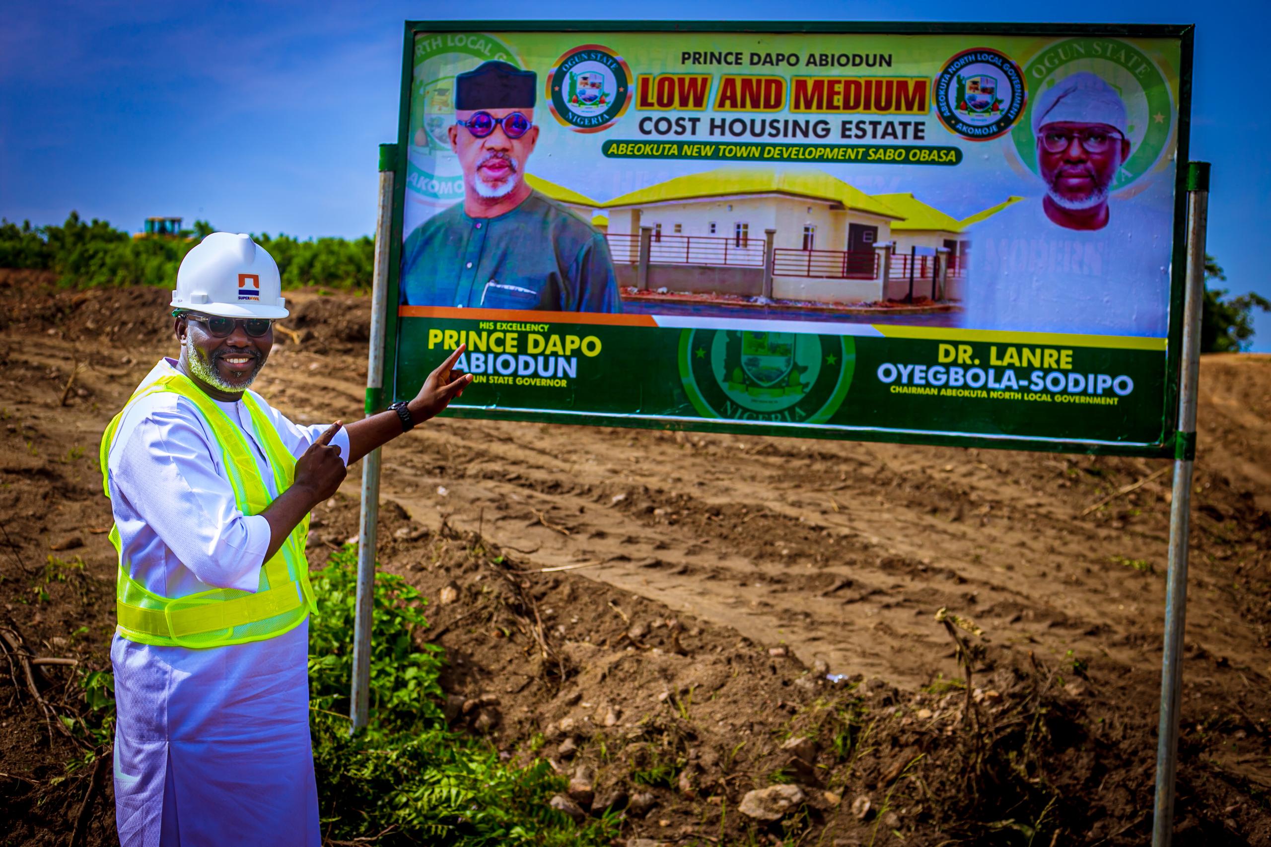 abeokuta-north-lg-boss-oyegbola-lays-foundation-for-300-units-low-cost-housing-estate-at-obasa-sabo.jpg