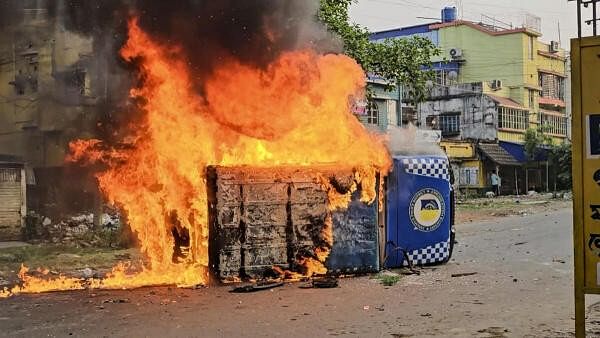 anti-waqf-law-protests-pleas-in-supreme-court-seek-court-monitored-probe-into-bengal-violence.jpg