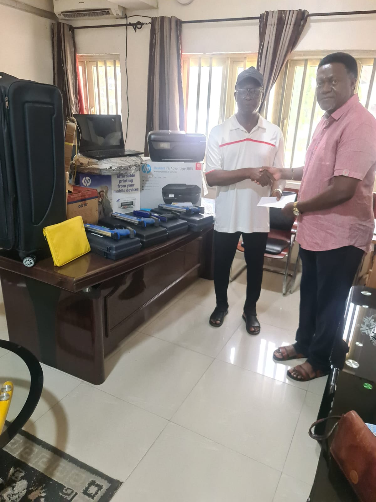 ceo-properties-boss-chief-chuks-donates-over-n3m-items-to-nigeria-modern-pentathlon-federation.jpg