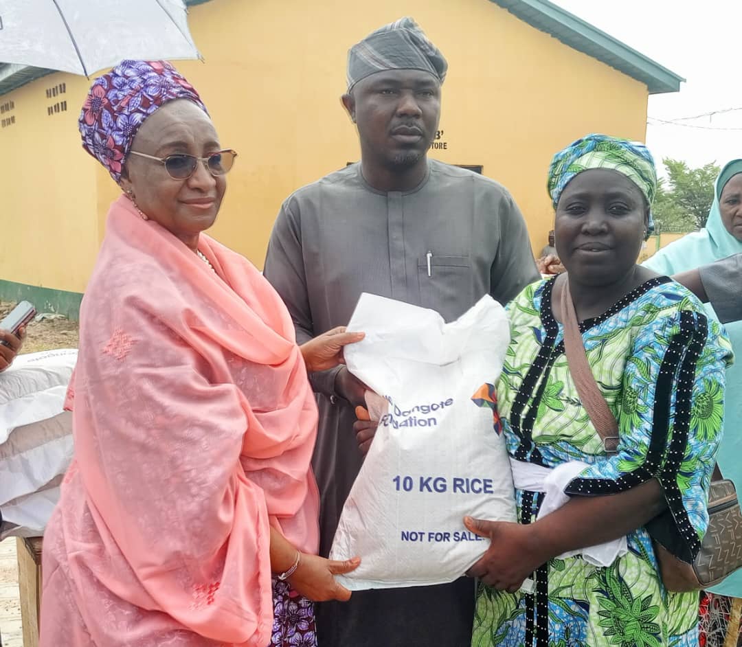 dangote-receives-applause-as-foundation-supports-fct-kogi-in-n16bn-food-programme.jpg