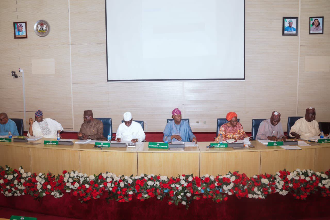 fg-states-lgs-share-n1-578tr-from-gross-total-of-n2-411tr-for-march-2025.jpg