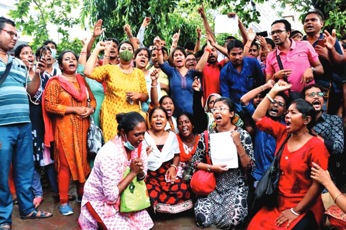 jobless-teachers-begin-relay-hunger-strike-near-ssc-office.jpg