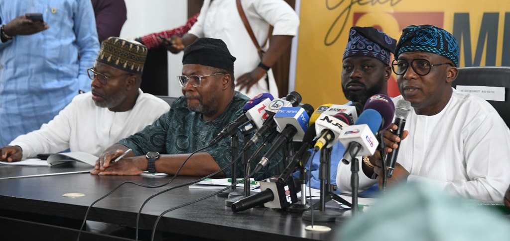 lagos-goes-tough-on-open-defecation-as-state-provides-over-4710-public-toilets.jpg