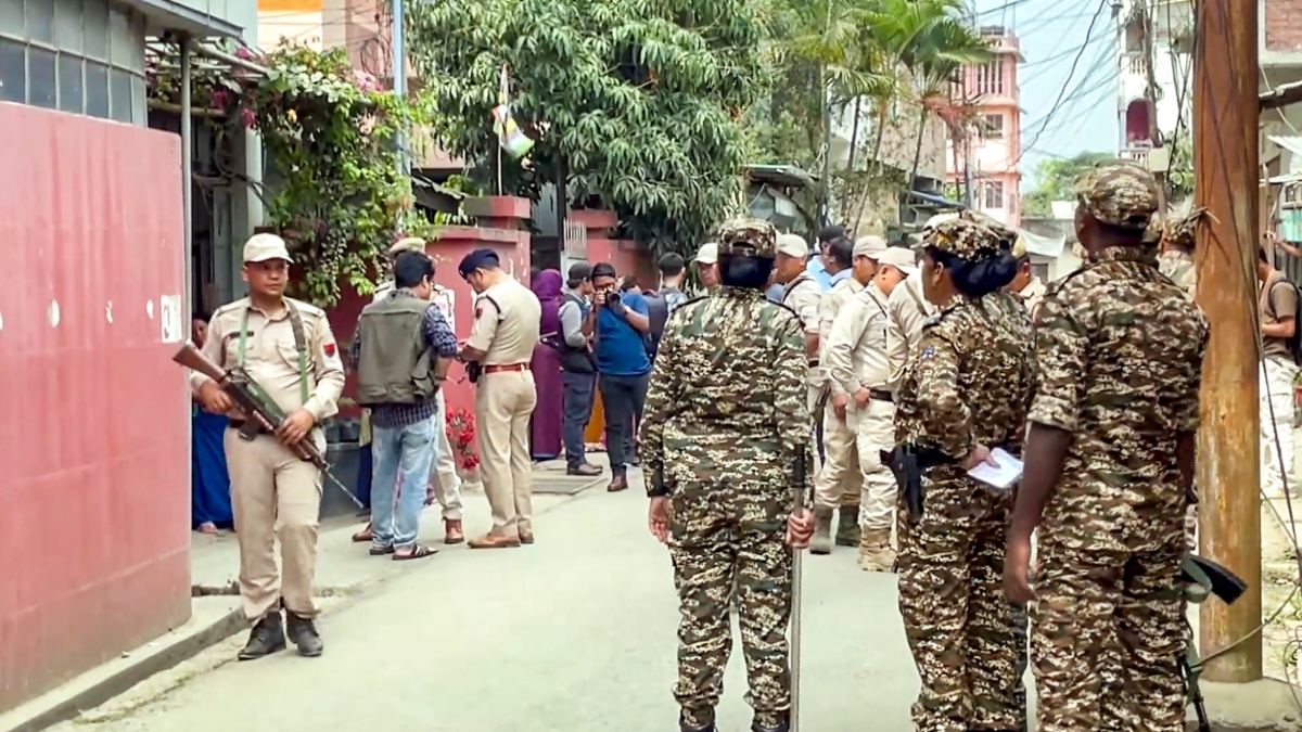 manipur-bjp-leader-apologises-after-7000-strong-mob-torches-his-house-in-lilong.jpg