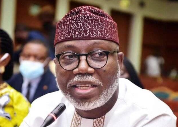 pay-us-our-minimum-wage-ondo-tertiary-institutions-workers-tell-aiyedatiwa.png