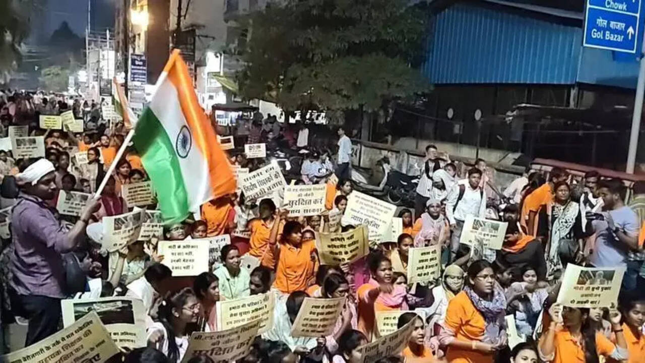 sacked-teachers-ssc-meet-over-new-proposal.jpg