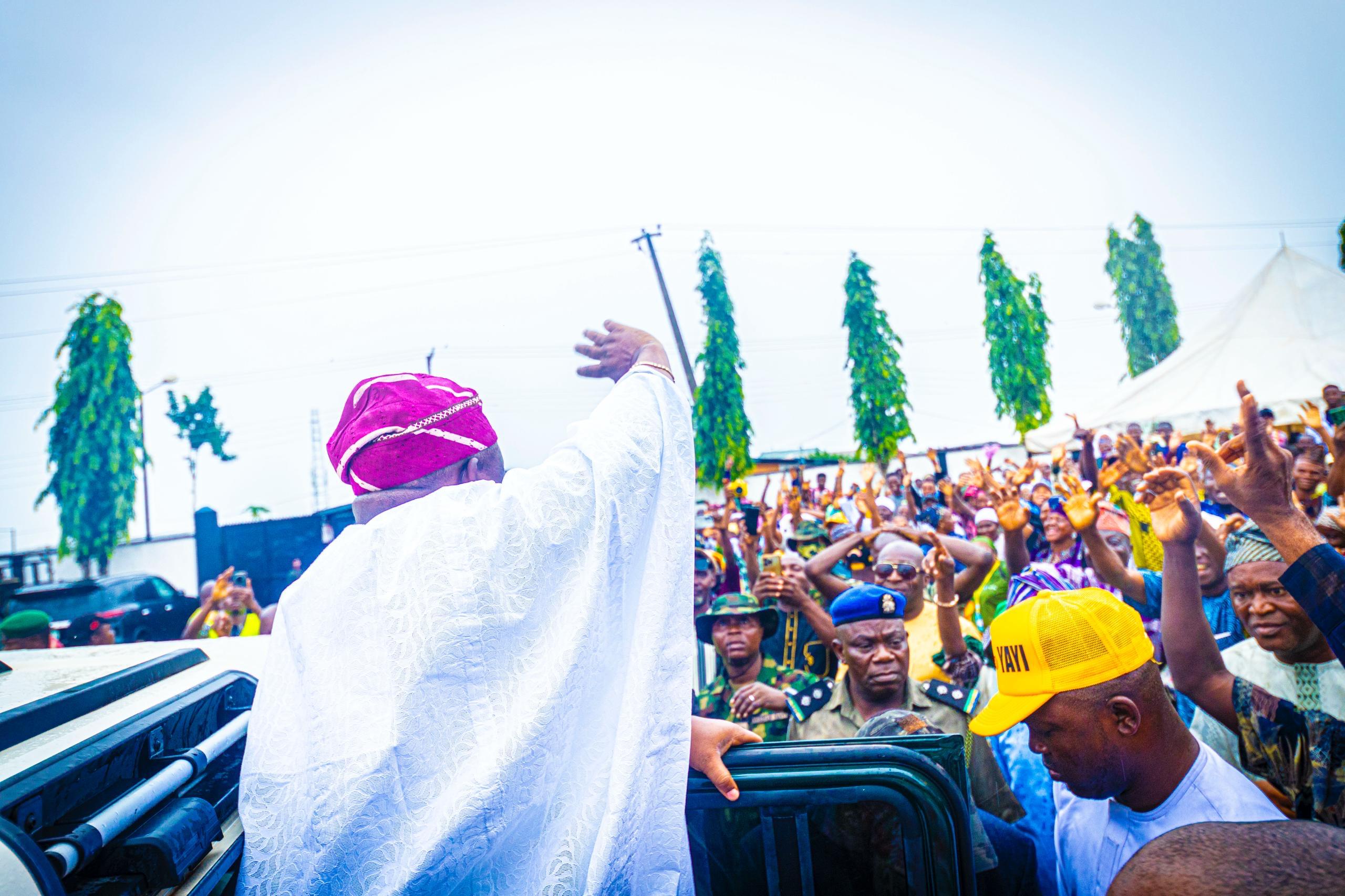 senator-adeola-yayi-storms-ado-odo-ota-with-mega-empowerment.jpg