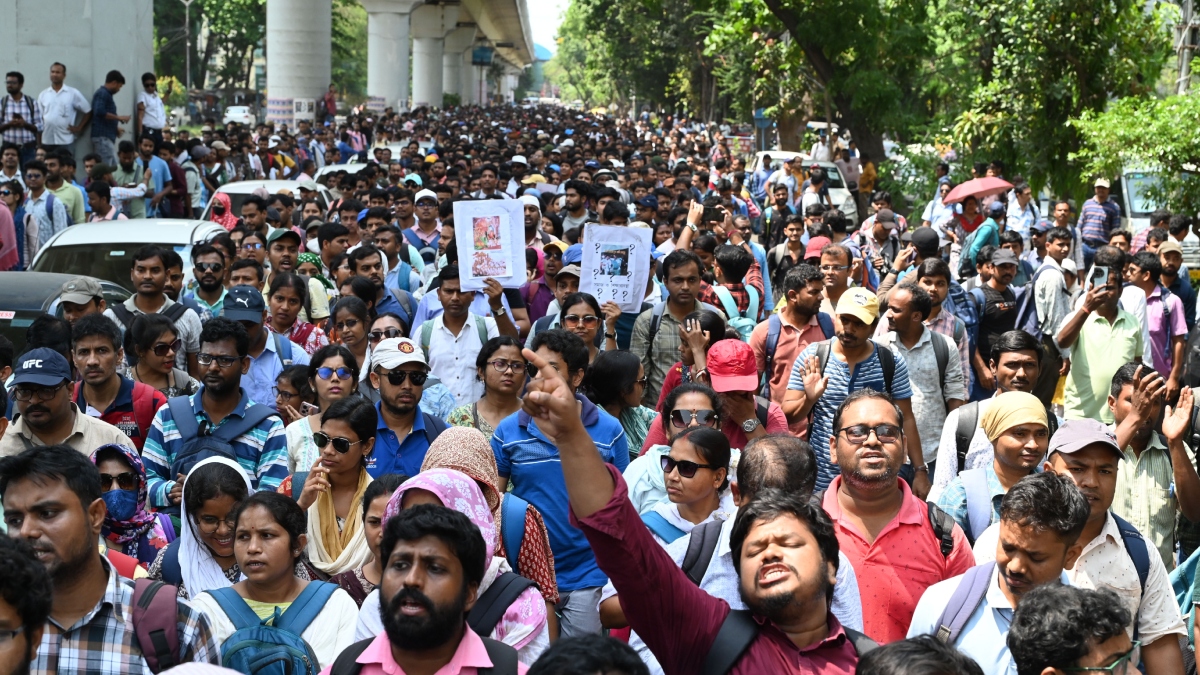 west-bengal-why-teachers-continue-to-protest-after-assurance-from-education-minister.jpg