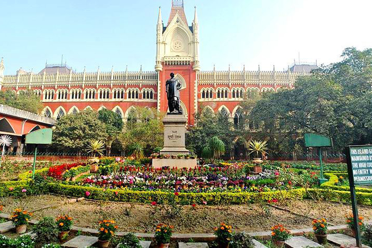calcutta-high-court-verbally-asks-protesting-teachers-to-appear-for-police-questioning.jpg