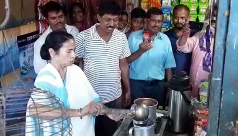 chief-minister-visits-mechua-bazar-after-digha-visit-urges-action-on-dangerous-buildings-and-fire-hazards.jpg