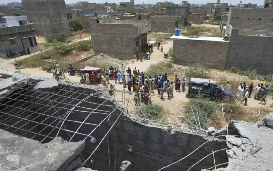demolition-continues-indian-military-destroys-air-defence-system-in-lahore-foils-pak-attempts-to-target-15-places-in-country.jpg