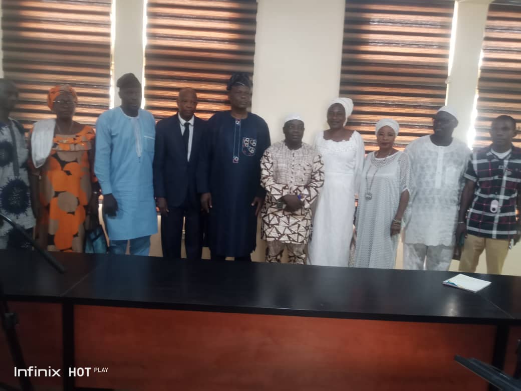 dr-olatunbosun-urges-indigenes-to-unite-for-ibadan-state-creation.jpg