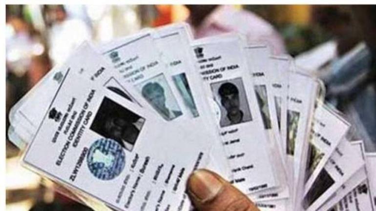 eci-cancels-over-7000-bogus-voter-cards-in-bengal-following-tmc-complaint.jpg