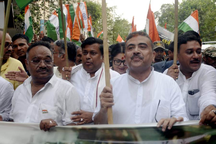 leader-of-opposition-raises-concerns-over-recruitment-processes-and-obc-inclusion-during-tiranga-yatra.jpg