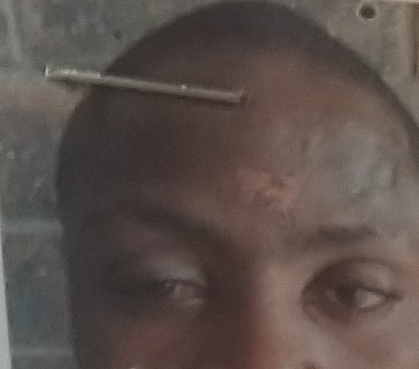 man-21-burgles-top-fashion-store-carts-away-clothes-worth-n5m.jpg