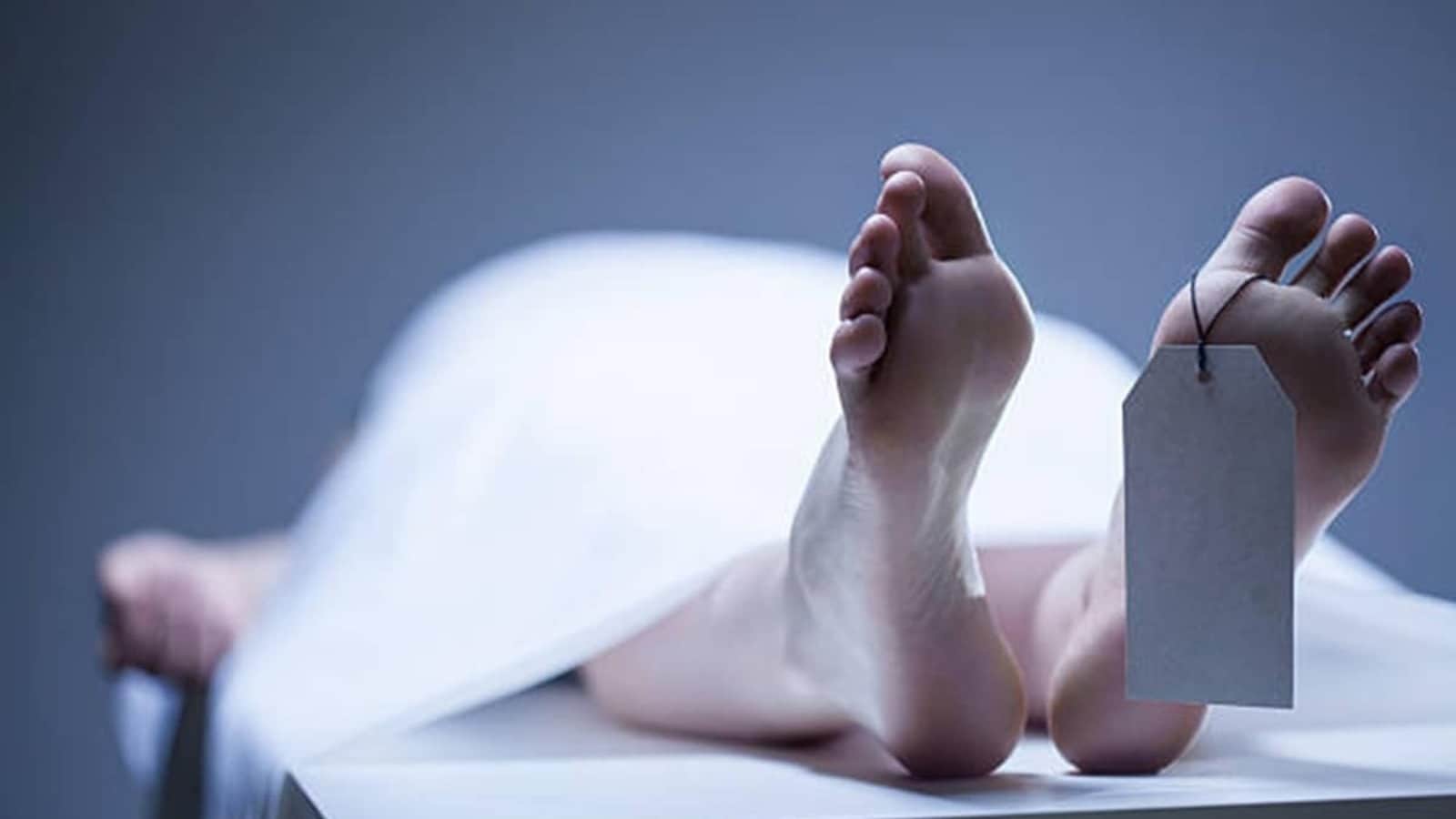 refusal-to-give-bidi-leads-to-murder-in-west-delhi-victim-attacked-with-metal-bangle.jpg