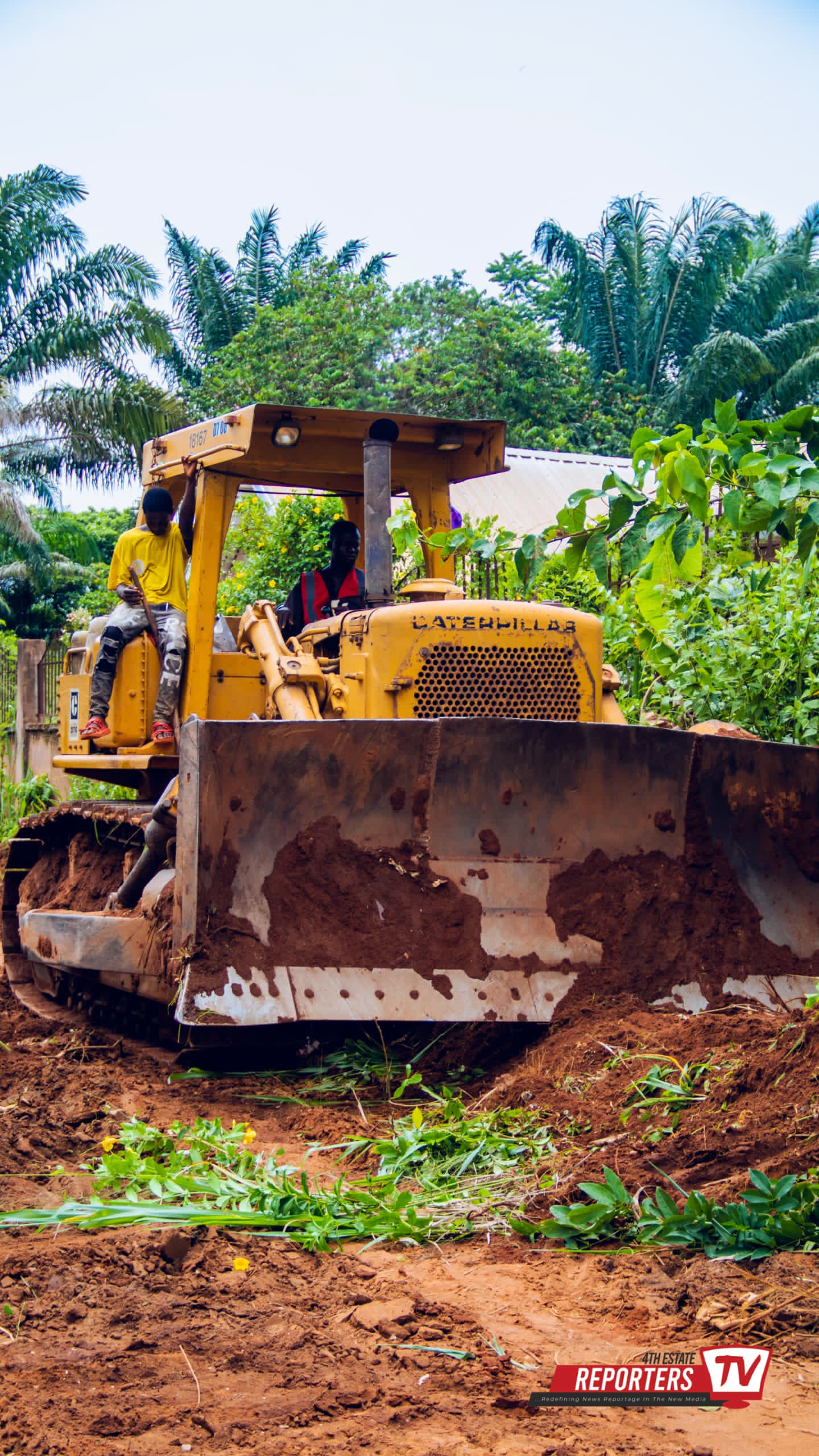 renowned-industrialist-chief-ikenna-obele-flags-off-4-2km-road-project-in-ezinifite-community.jpg