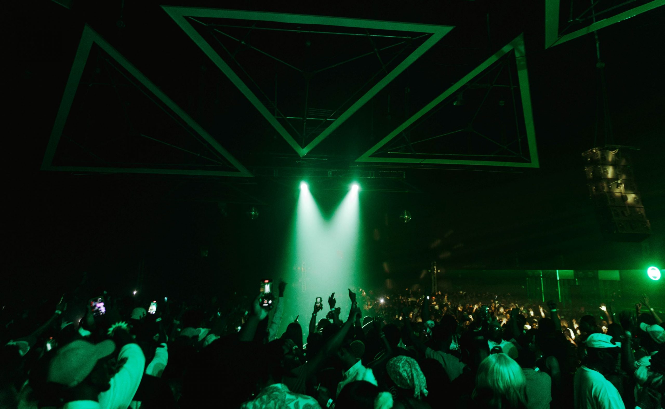 the-rave-revolution-how-gen-z-and-edm-are-rewriting-nigerias-nightlife.jpg