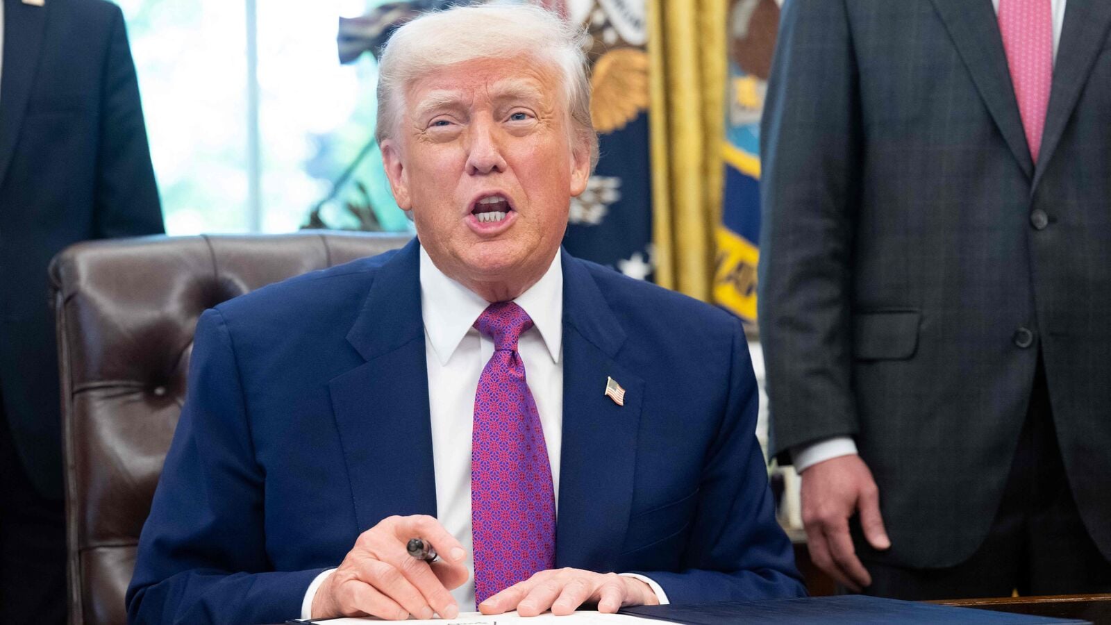 us-president-trump-ties-ceasefire-to-trade-urges-india-and-pakistan-to-embrace-economic-cooperation.jpg