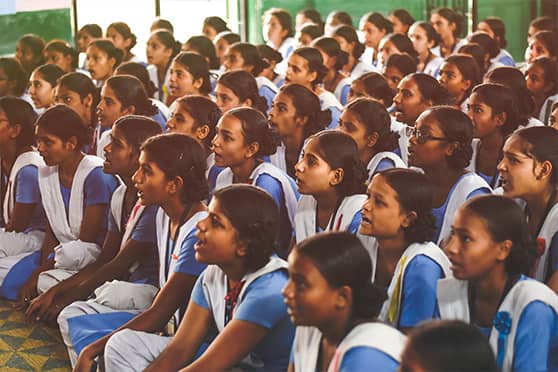 wb-cm-urges-private-english-medium-schools-to-declare-summer-holidays-from-may-9.jpg