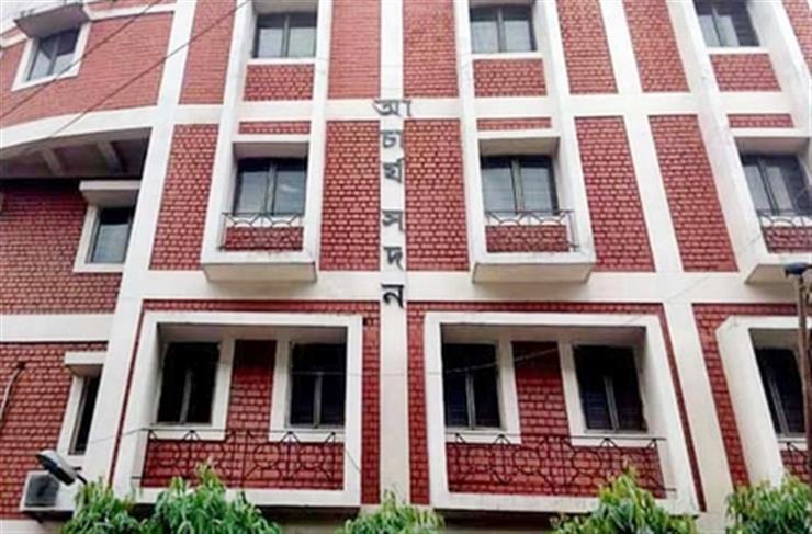calcutta-high-court-admits-pleas-challenging-wbssc-recruitment-notification-and-states-stipend-scheme.jpg