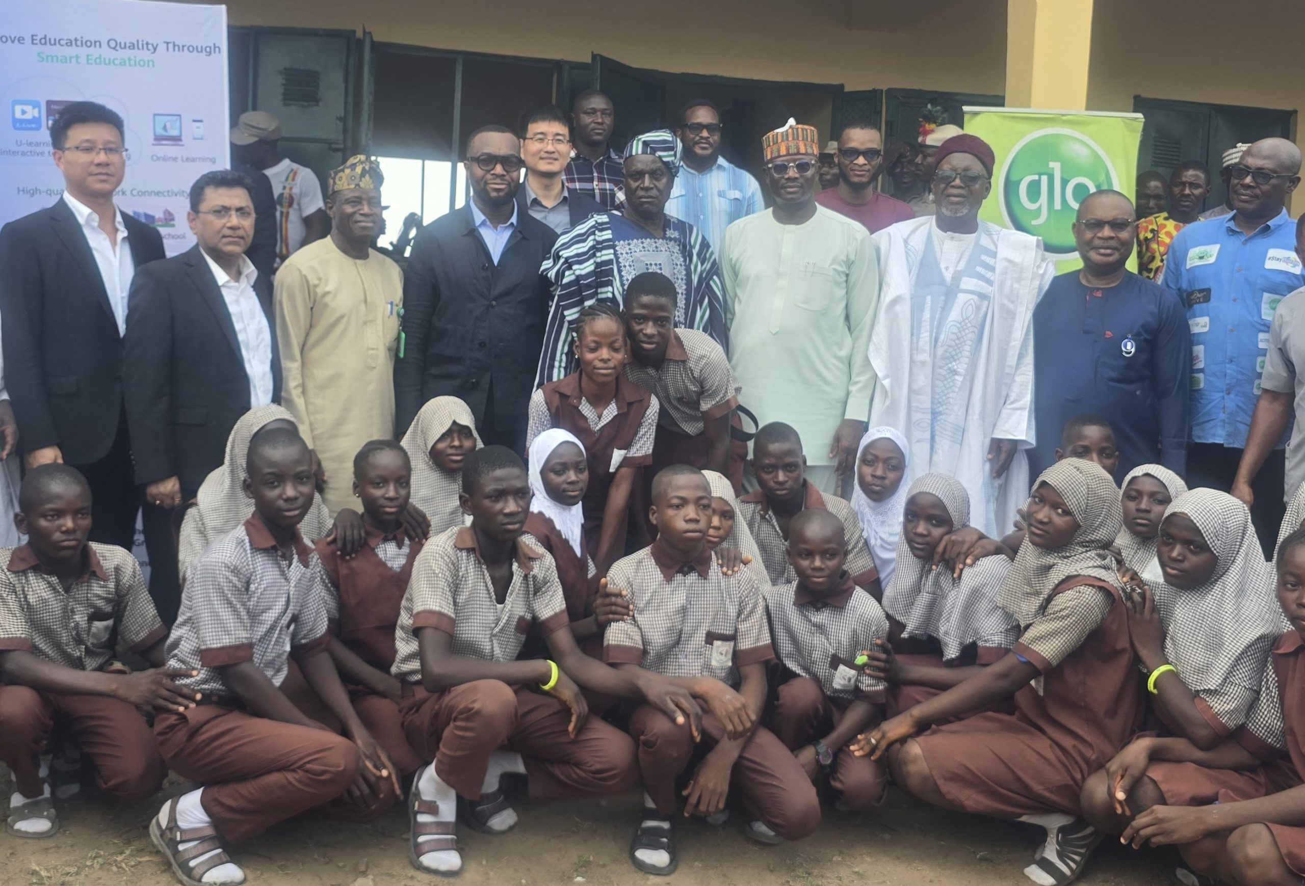glo-huawei-partner-communications-ministry-on-digital-village-project.jpg