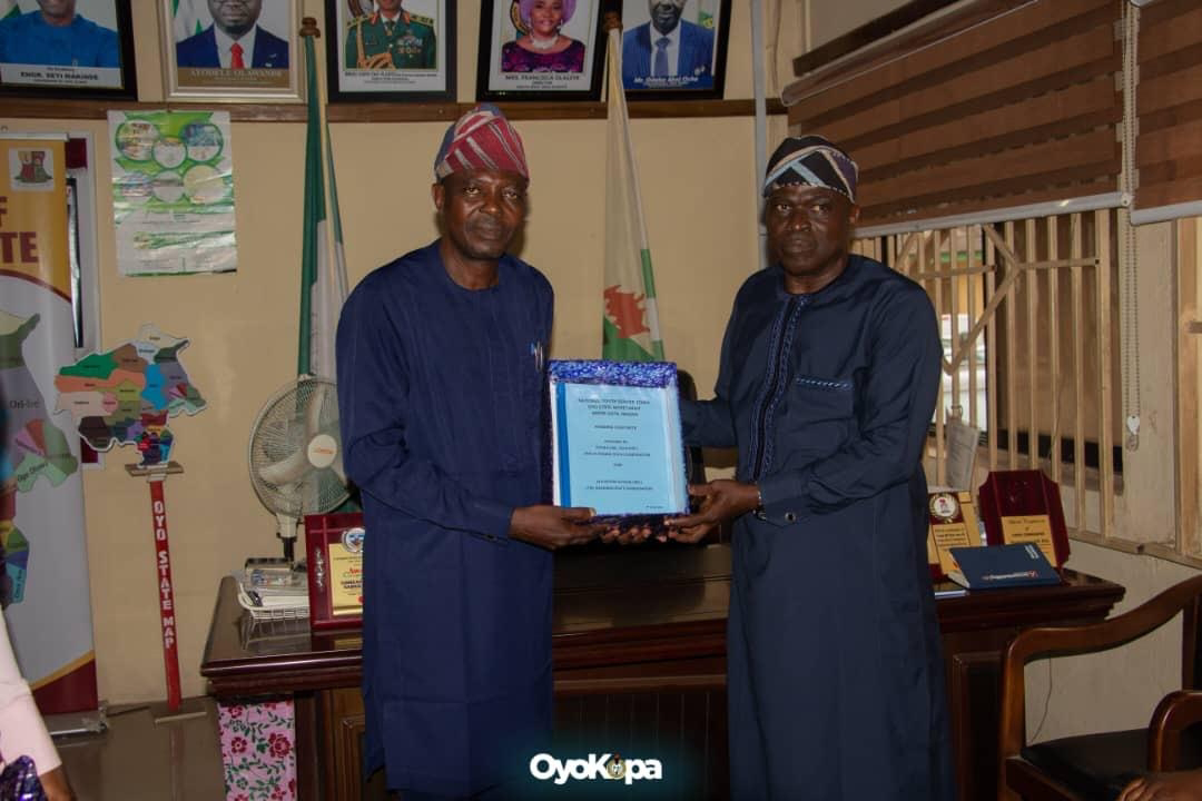 new-nysc-coordinator-takes-over-in-oyo-as-odoba-bows-out.jpg