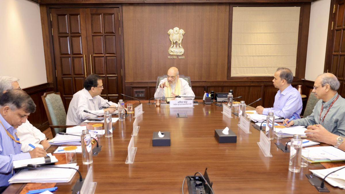 notification-issued-for-16th-census-with-caste-enumeration-in-2027.jpg