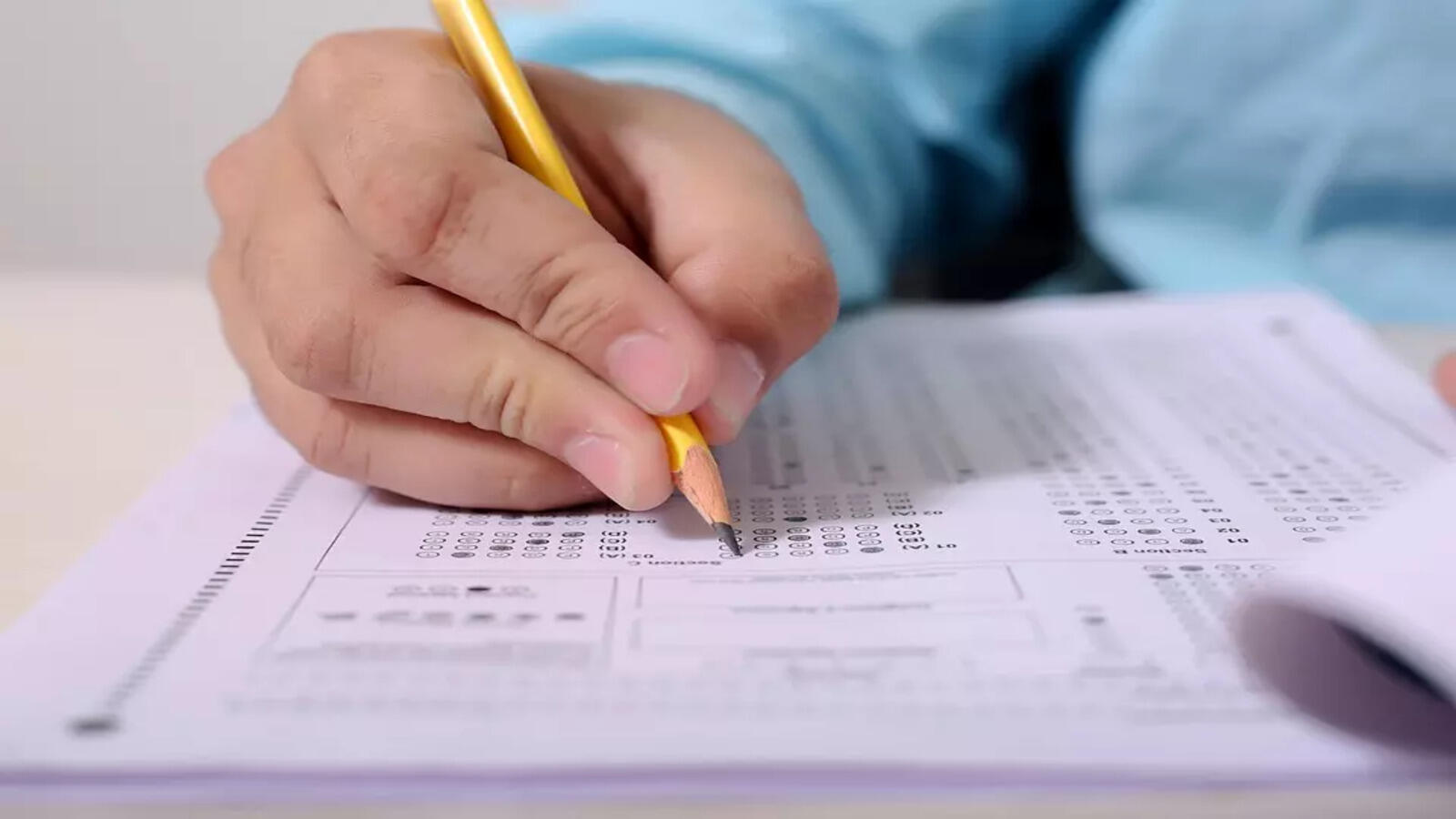 recruitment-exam-will-be-held-on-time-minister.jpg