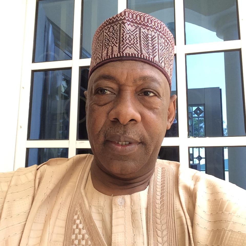 swan-commiserates-with-family-others-over-death-of-abba-yola.jpg