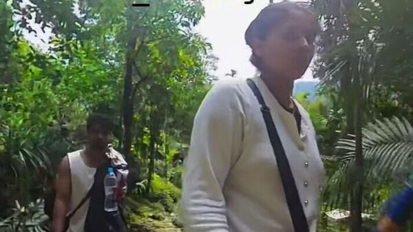 viral-video-surfaces-of-indore-couple-trekking-in-meghalaya-hours-before-alleged-honeymoon-murder.jpg