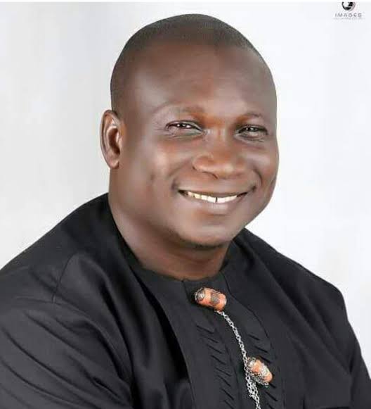 hon-ikuli-carpets-verydarkman-over-comment-about-bayelsa-state.jpg