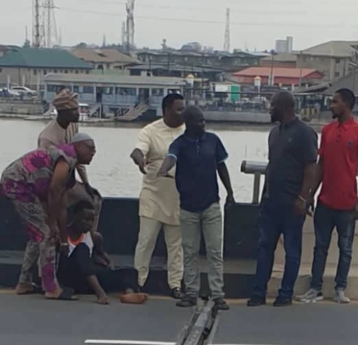 man-angry-for-being-rescued-from-jumping-into-lagoon-at-third-mainland-bridge.jpg