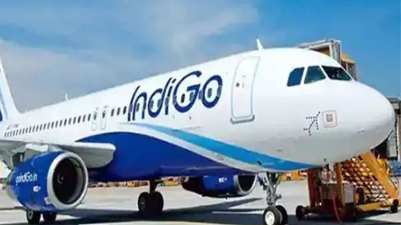 monday-aircraft-incidents-ai-plane-veers-off-runway-at-mumbai-indigo-aircraft-makes-emergency-landing-at-indore.png