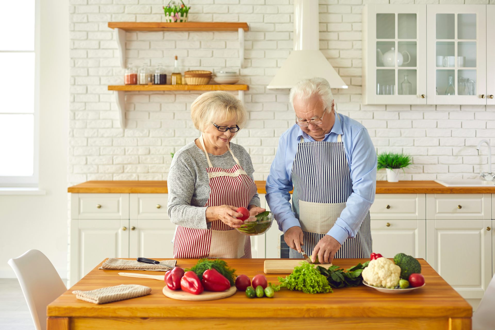 older-adults-who-follow-healthy-diets-accumulate-chronic-diseases-more-slowly-new-study.jpg