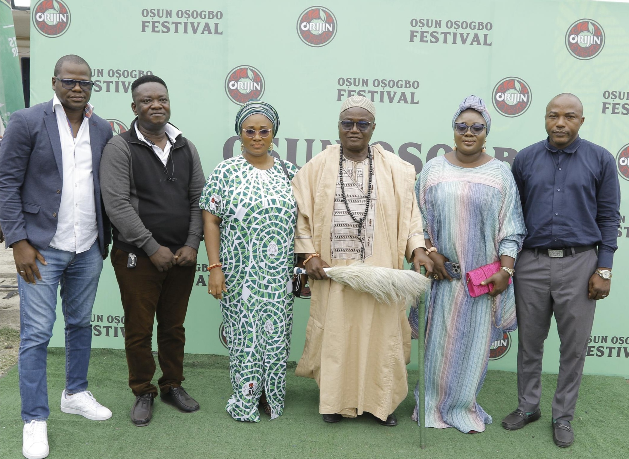 orijin-pays-homage-to-the-ataoja-ahead-of-osun-osogbo-festival.jpg