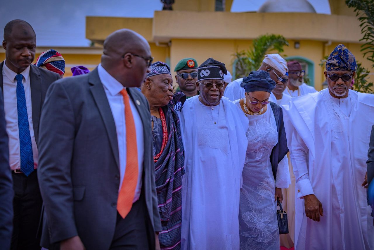 president-tinubu-pays-tribute-to-awujale-of-ijebuland-oba-adetona-extols-his-integrity.jpg
