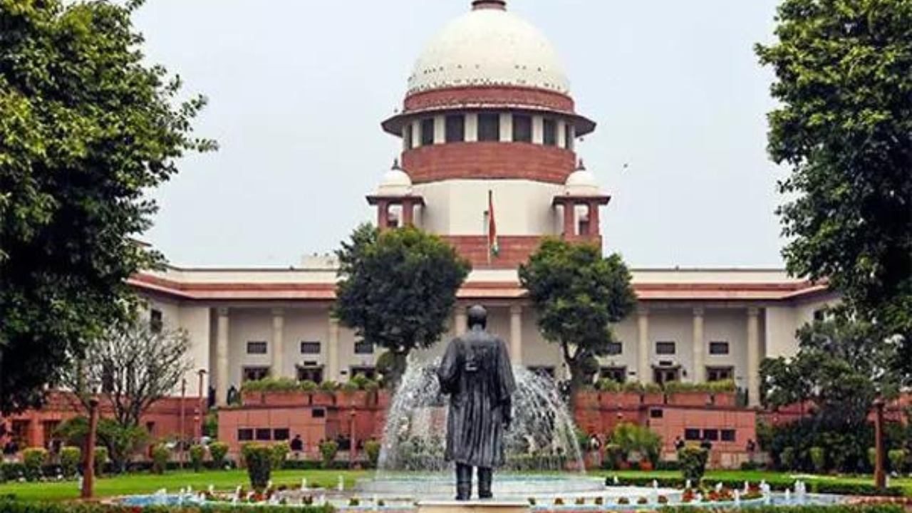 supreme-court-stays-calcutta-high-courts-ruling-on-obc-list-in-west-bengal-providing-relief-to-state-government.png