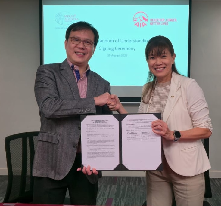 aia-singapore-partners-with-mount-alvernia-to-deliver-sustainable-quality-and-cost-effective-healthcare-solutions-pictured-from-left-to-right-dr-james-lam-chief-executive-officer-of-mount-alverni.jpg