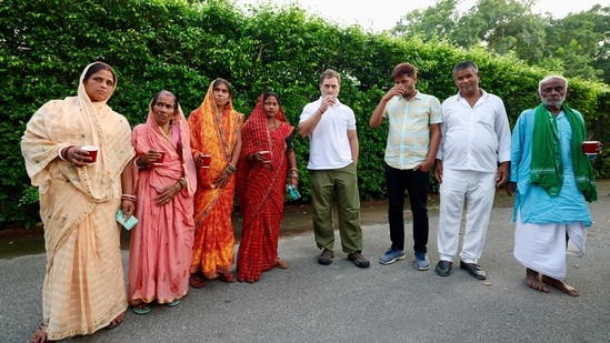 congress-highlights-vote-chori-allegations-multiple-incidents-across-india.jpg