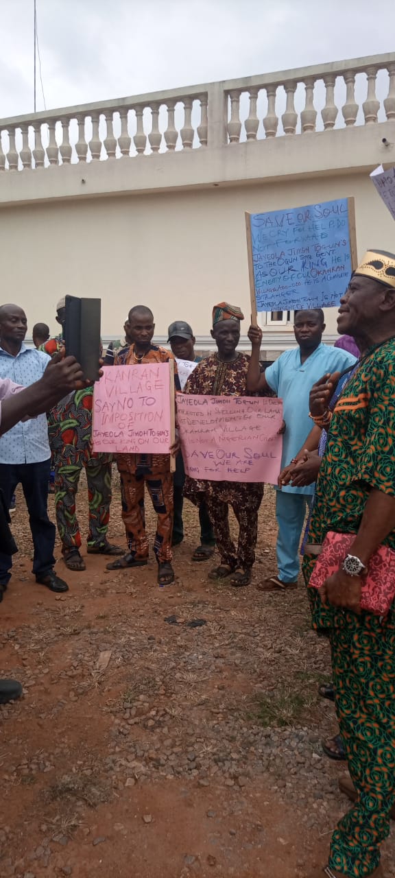 crisis-looms-in-ado-odo-as-community-protests-imposition-of-baale-send-sos-to-gov-abiodun.jpg