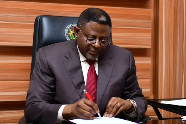 cross-river-state-bolsters-local-government-workforce-with-historic-recruitment-of-4000-workers-a-comprehensive-report.jpg