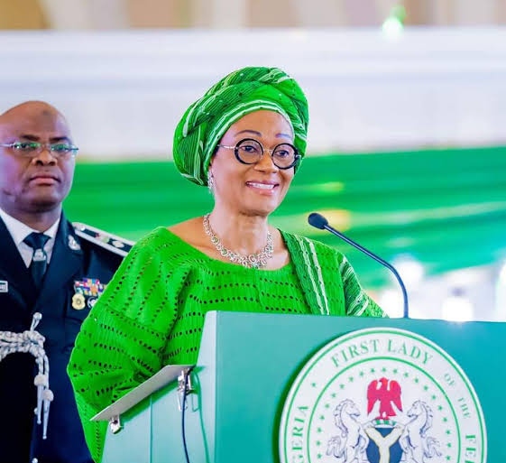 first-lady-oluremi-tinubu-empowers-500-bauchi-women.jpg