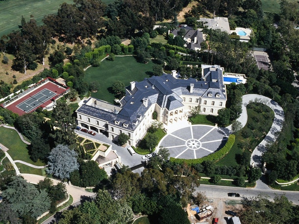 former-google-chief-executive-officer-eric-schmidt-buys-los-angeles-spelling-manor-for-110m-1.jpg