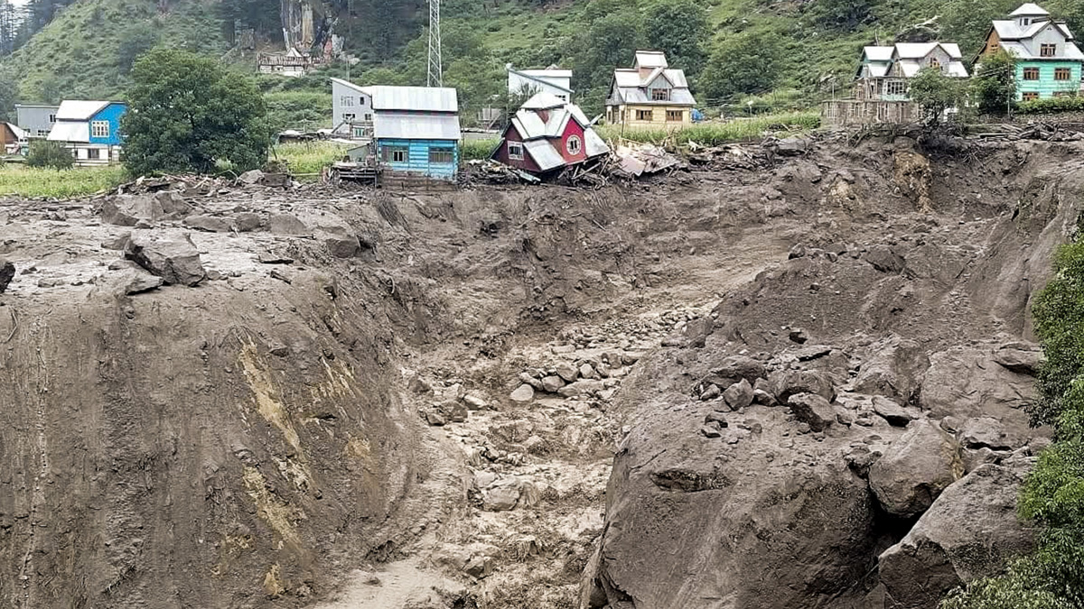 kishtwar-cloudburst-death-toll-crosses-50-as-rescue-teams-struggle-to-reach-remote-areas.jpg